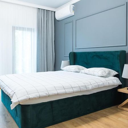 Deluxe Central Rooms 卡尔洛沃 外观 照片